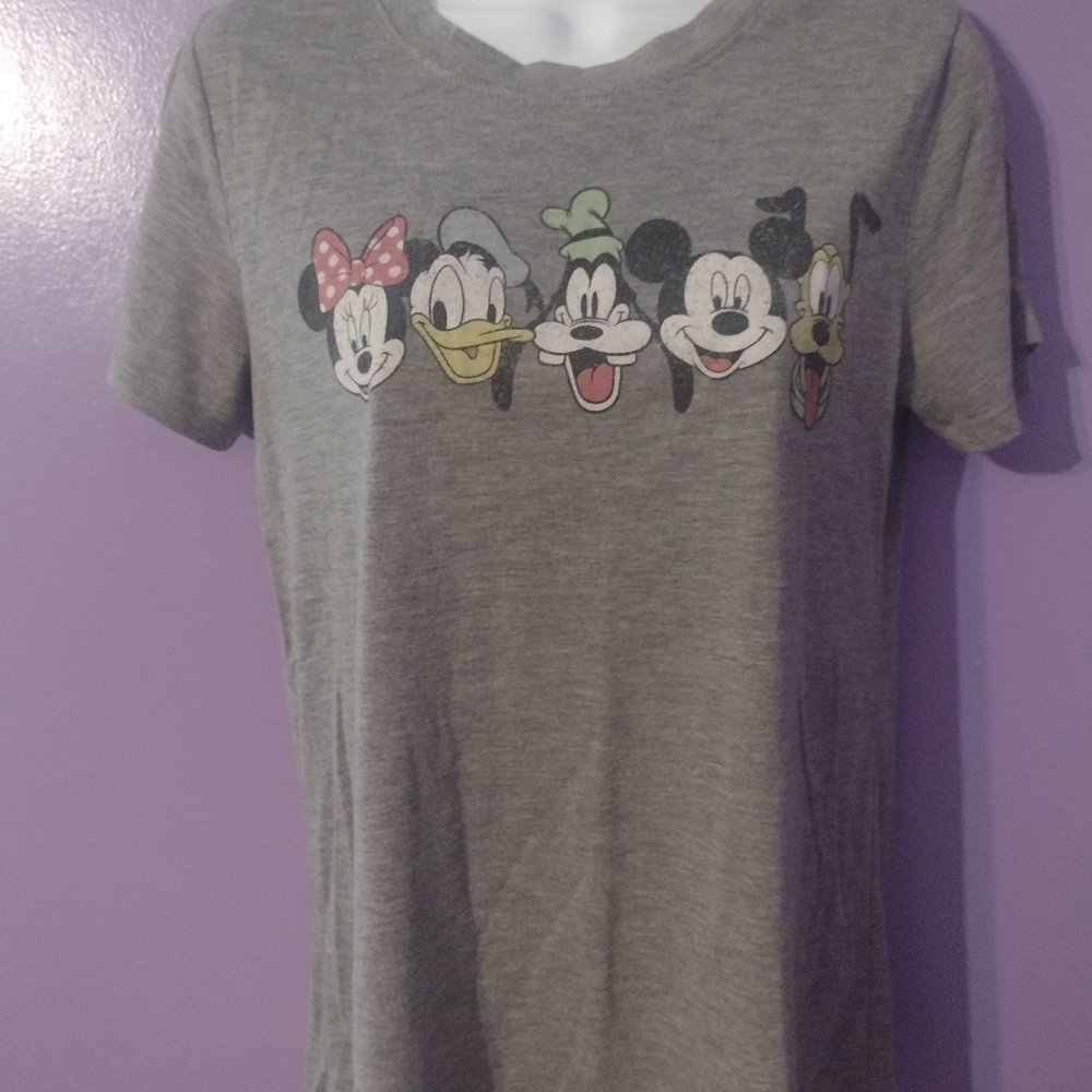 Women's Disney and friends short sleeve tee